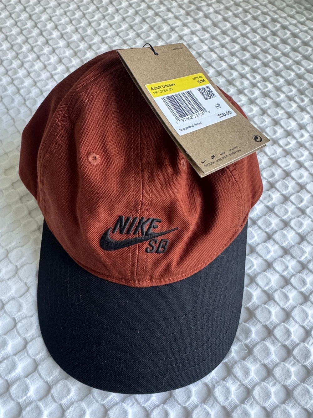 Nike Two-Tone Rust Red & Black SB Hat